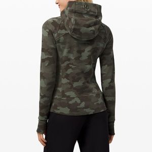 NWT Lululemon Scuba Hoodie - Size 4 Camo Green